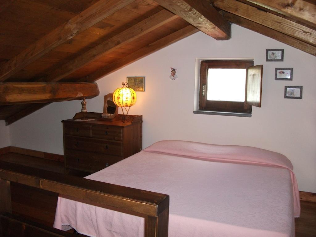 Agriturismo La Villa Bolano Habitación foto